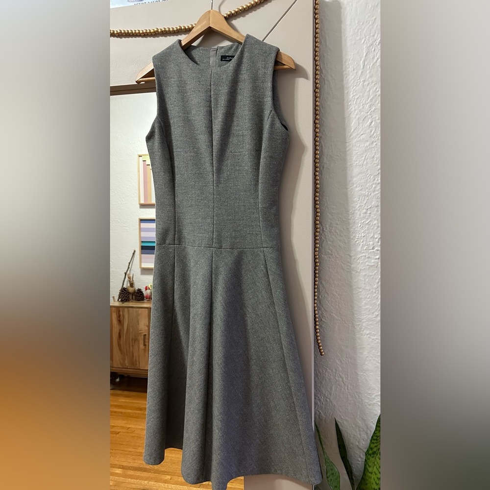 Zara gray color sleeveless midi dress